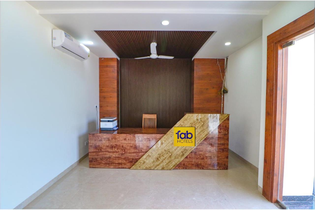 Fabexpress The Regalia Inn Lucknow Buitenkant foto