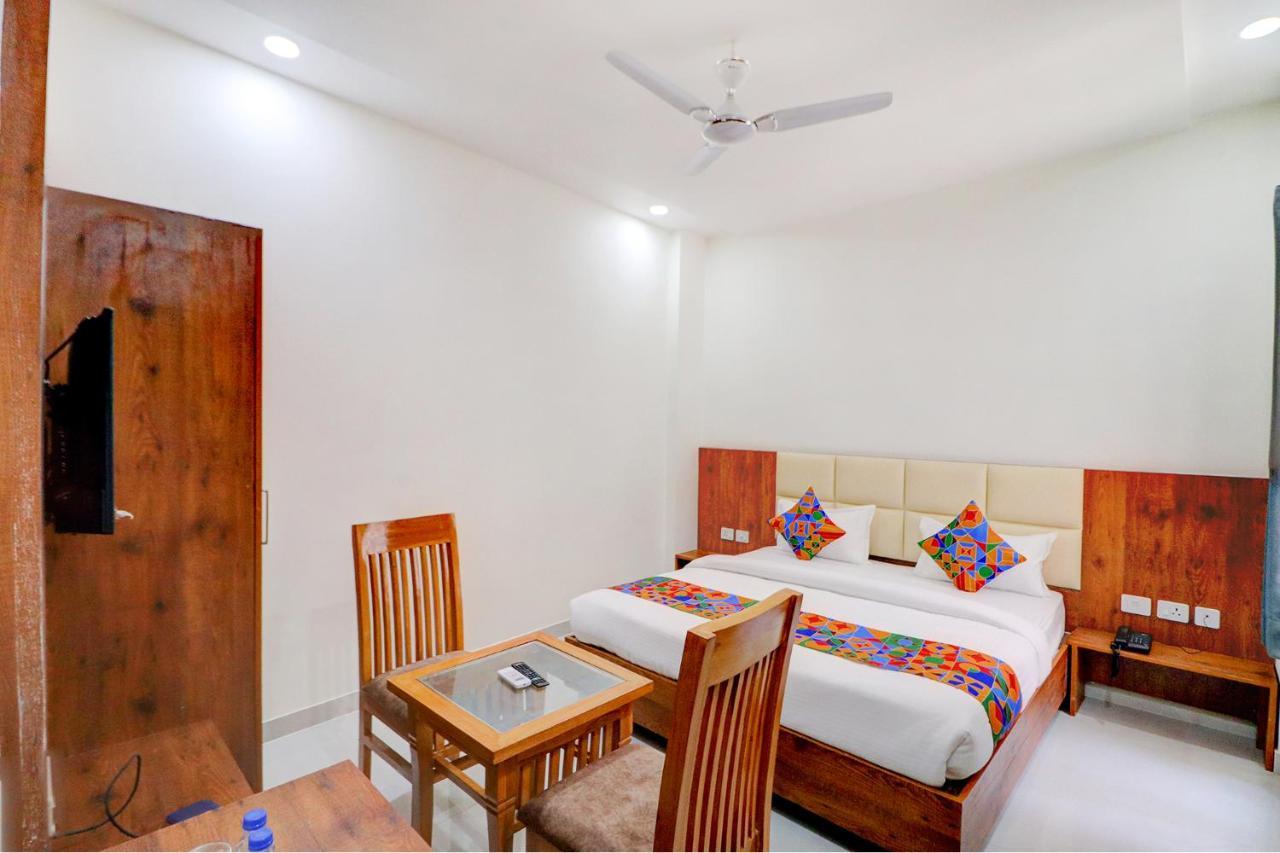 Fabexpress The Regalia Inn Lucknow Buitenkant foto